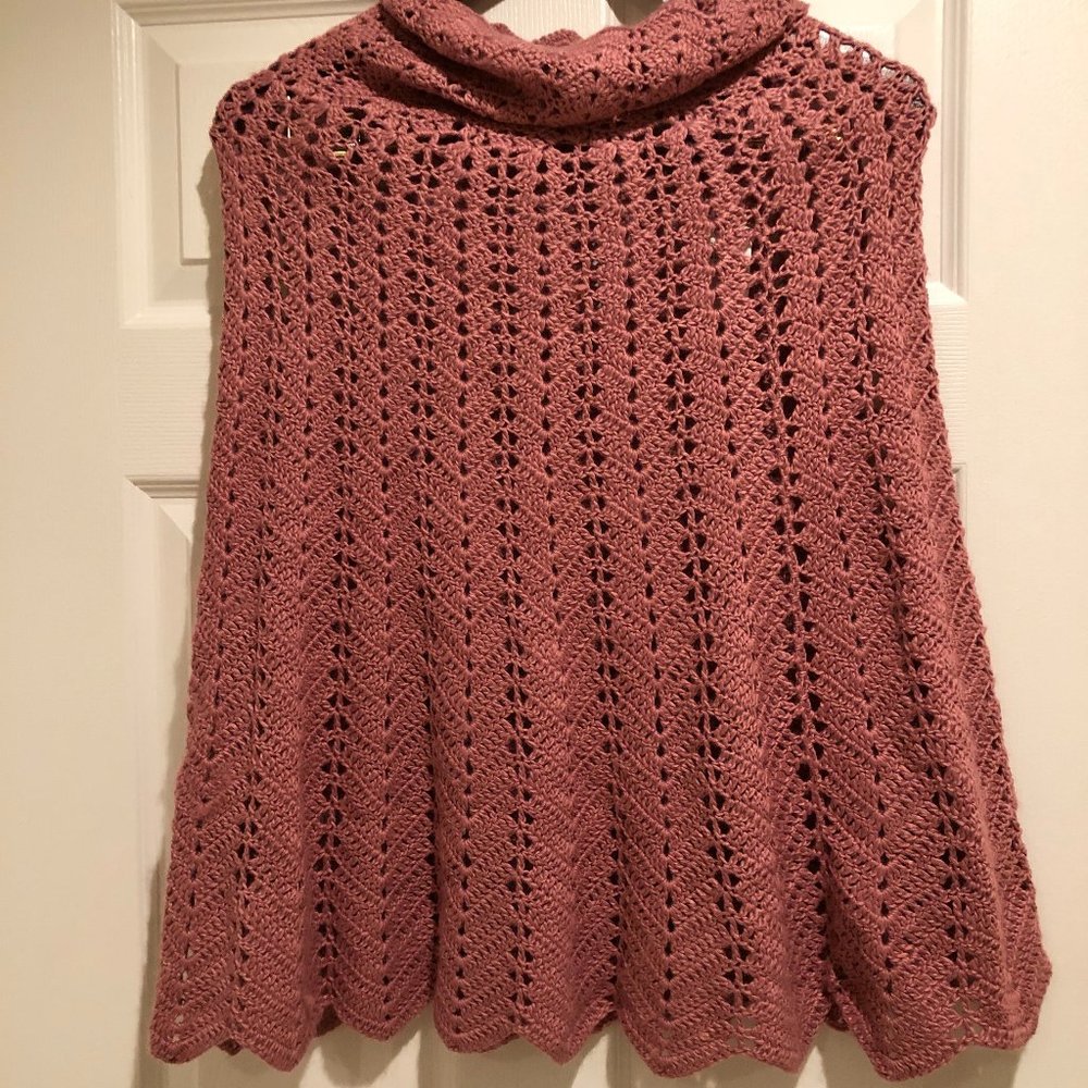 Ann Taylor Loft Ladies Knit Poncho